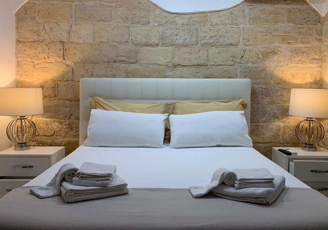 Ferrante D'Aragona Rooms Lecce Buitenkant foto