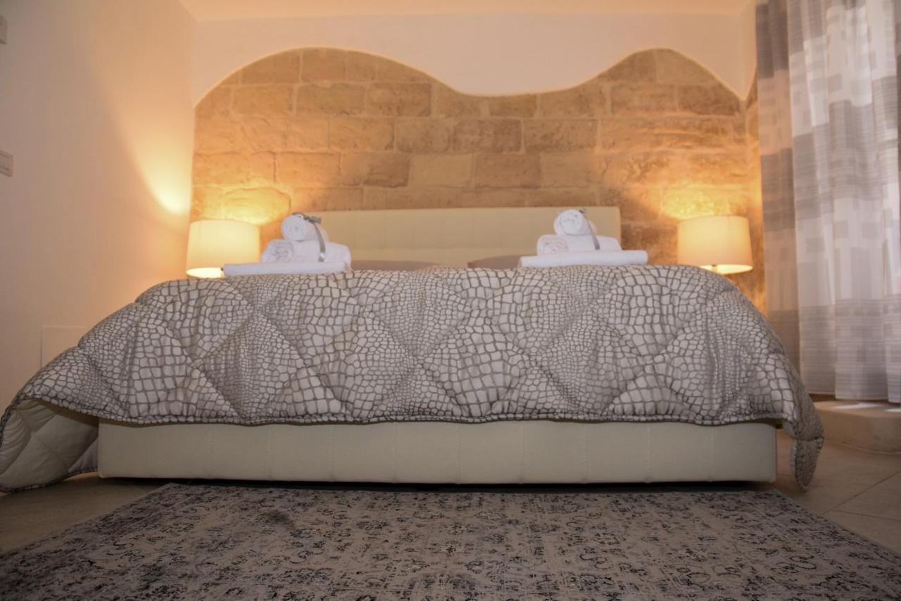 Ferrante D'Aragona Rooms Lecce Buitenkant foto