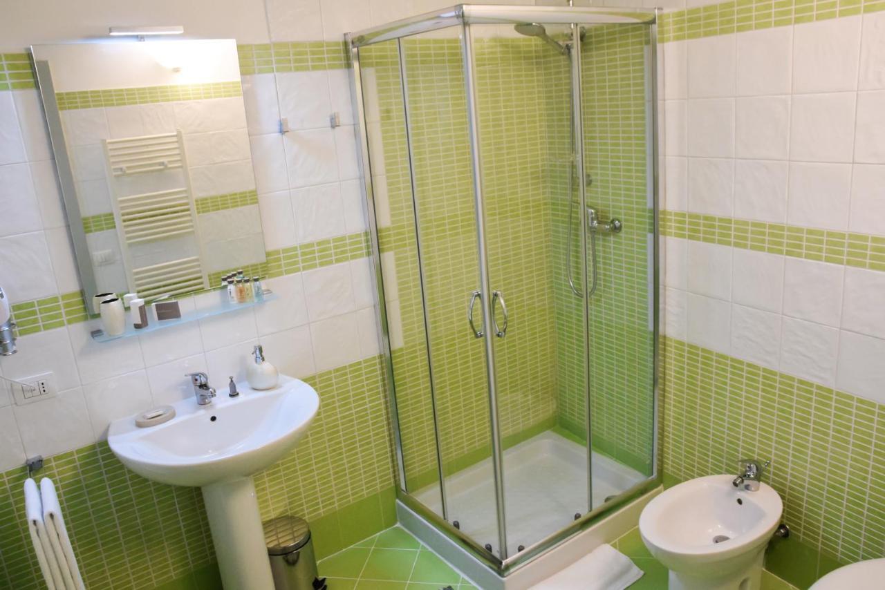 Ferrante D'Aragona Rooms Lecce Buitenkant foto