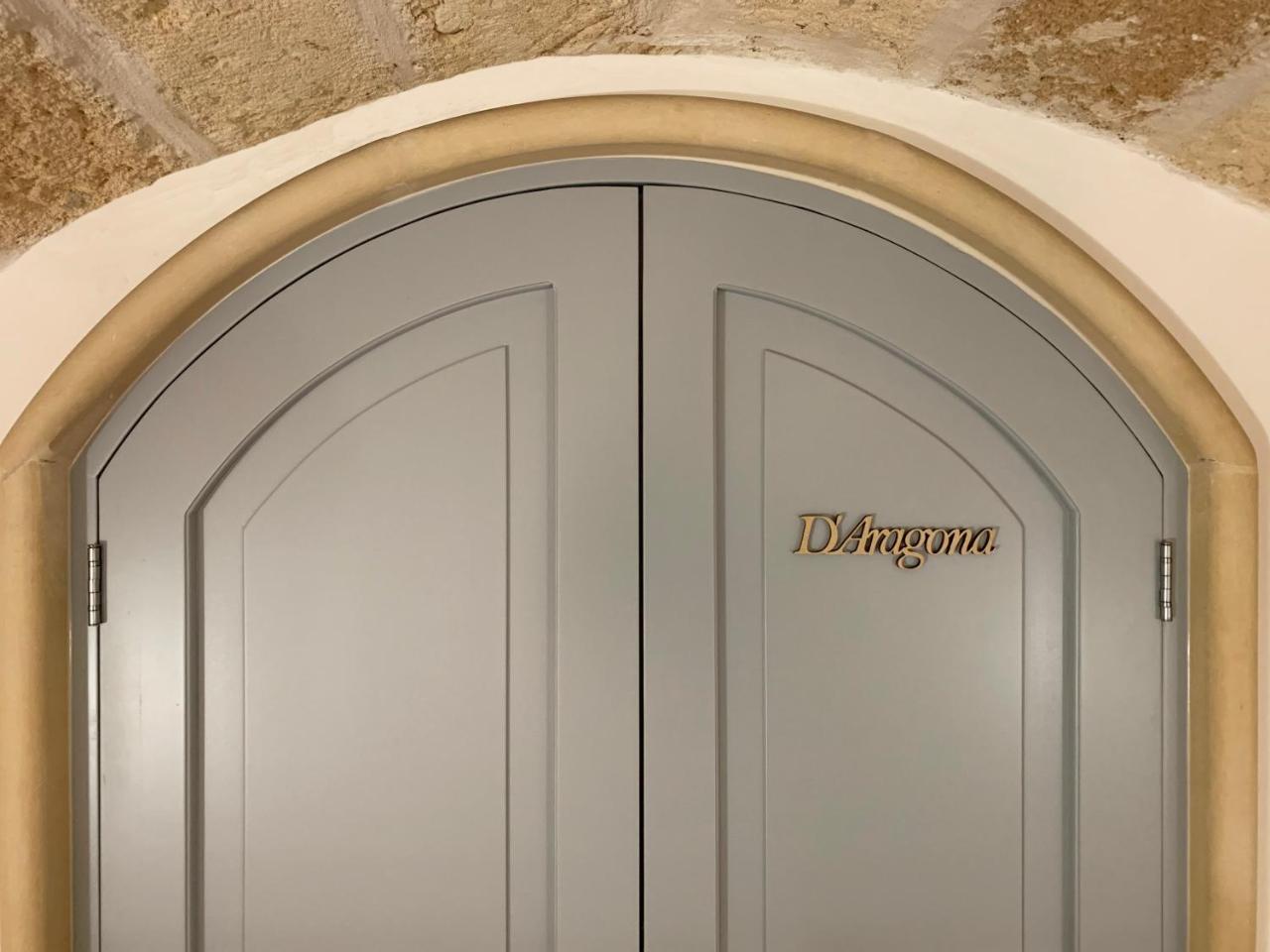 Ferrante D'Aragona Rooms Lecce Buitenkant foto