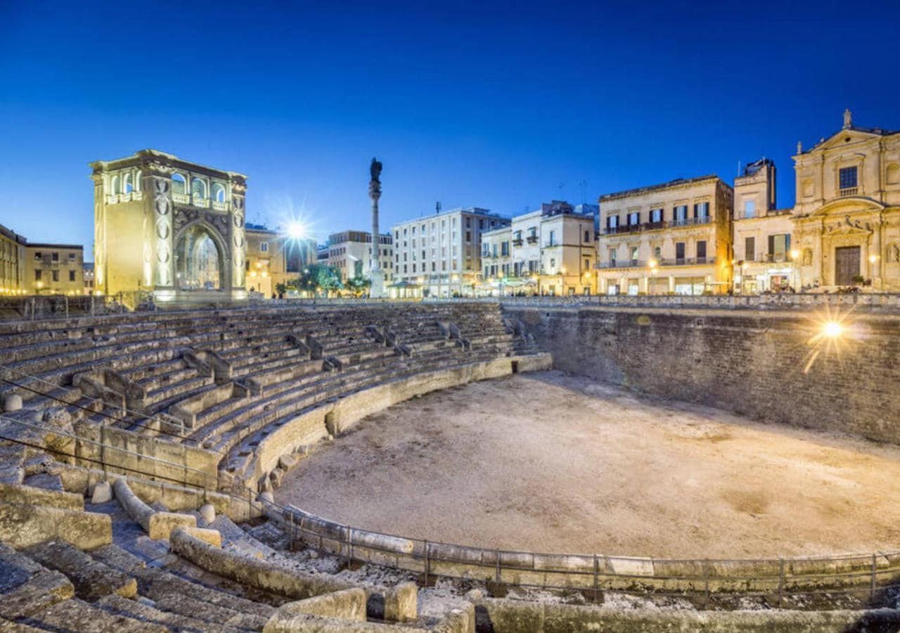 Ferrante D'Aragona Rooms Lecce Buitenkant foto